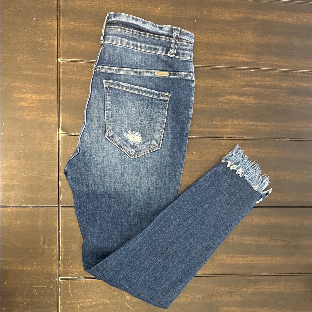 KanCan Signature Buckle Exclusive Distressed Blue Ankle Jeans